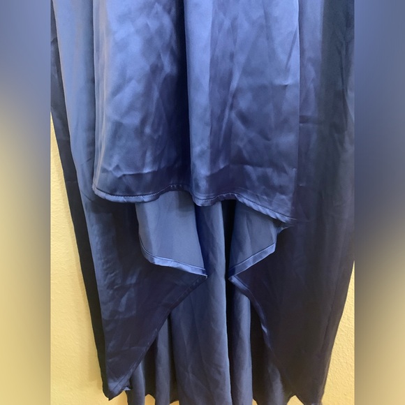 NWT Pretty Garden Satin Like High Low  Dress With Pockets - Size Large - Picture 4 of 10